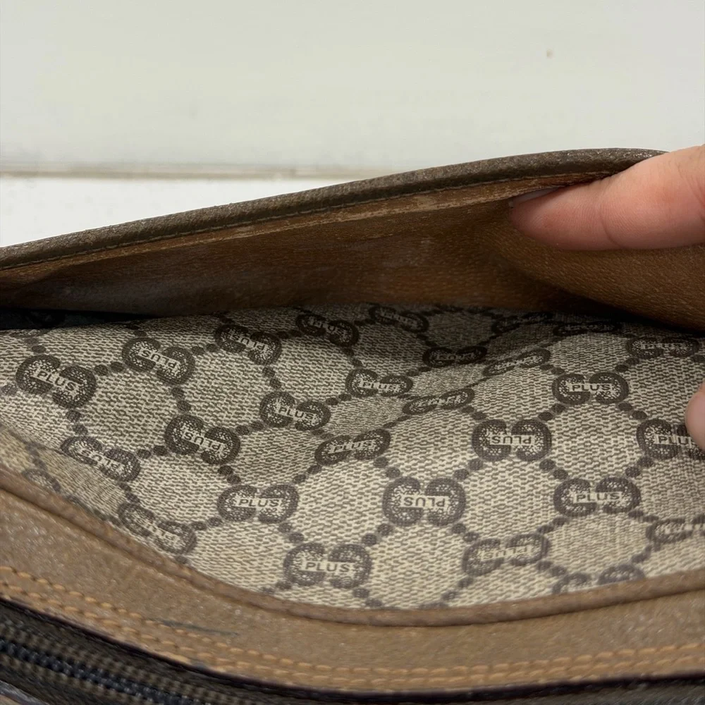 Vintage GUCCI Plus GG Clutch with Wrist Strap - Picture 11 of 14